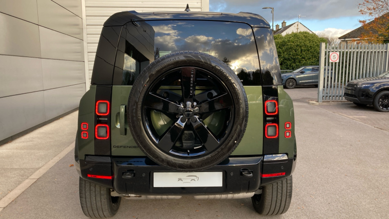 Land Rover Defender 3.0 D250 X-Dynamic SE 90 3dr Auto Diesel Estate